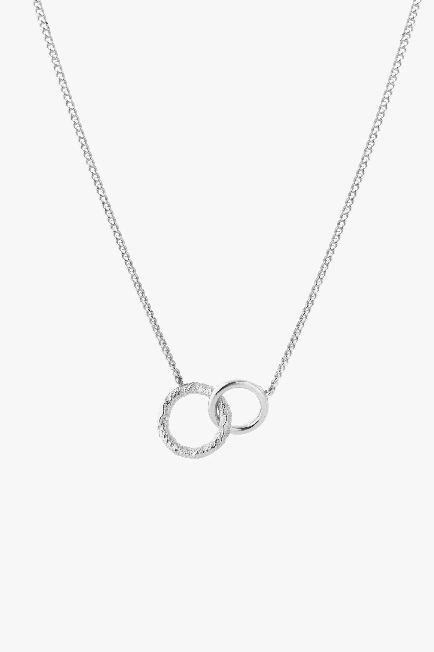 Pose Necklace Silver