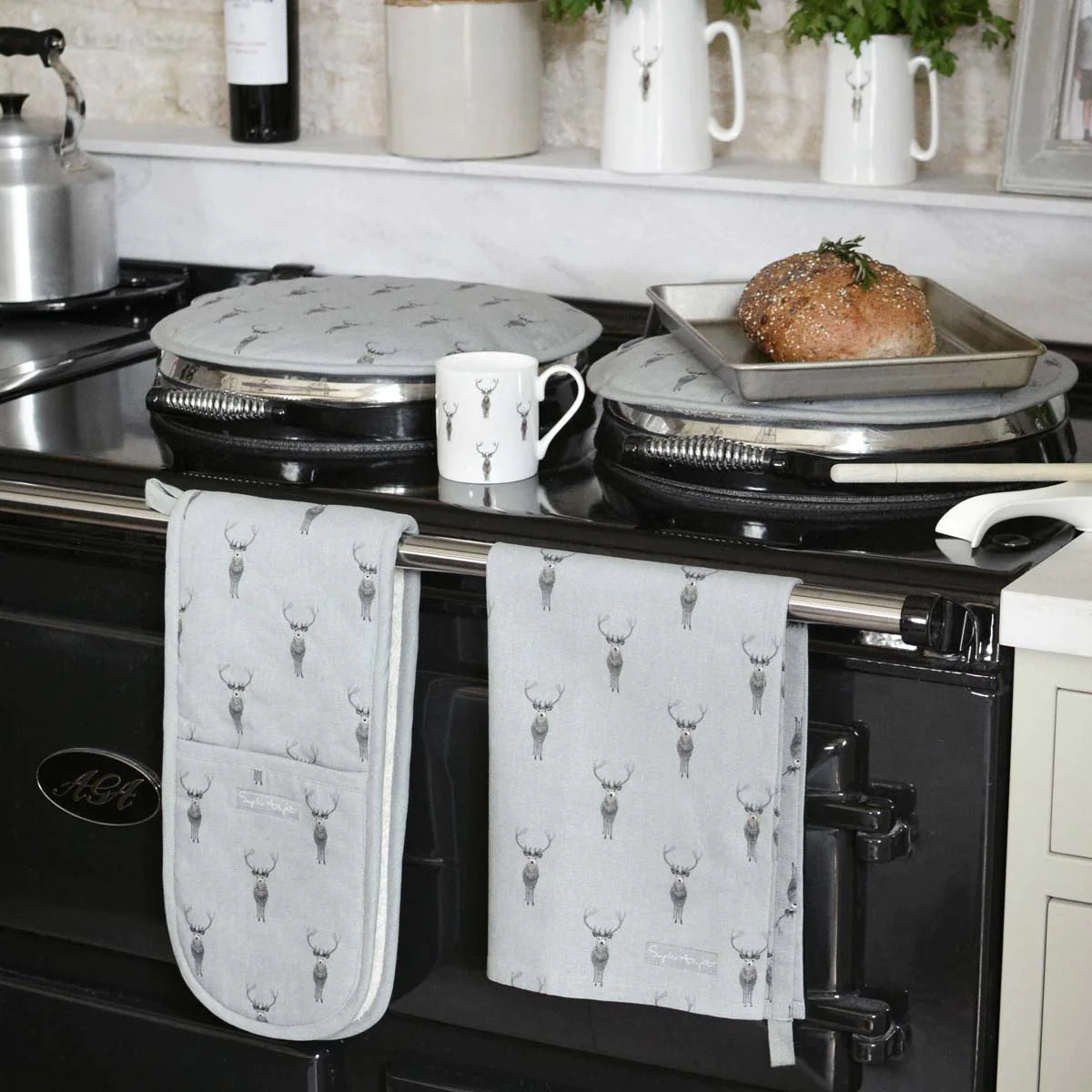 Double Oven Glove - Highland Stag